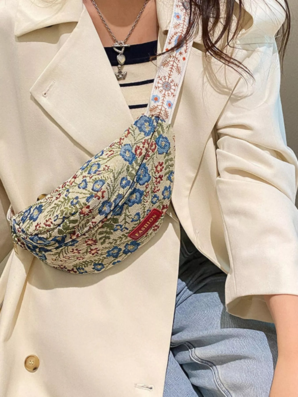 Floral Pattern Wide Strap Crossbody Bag