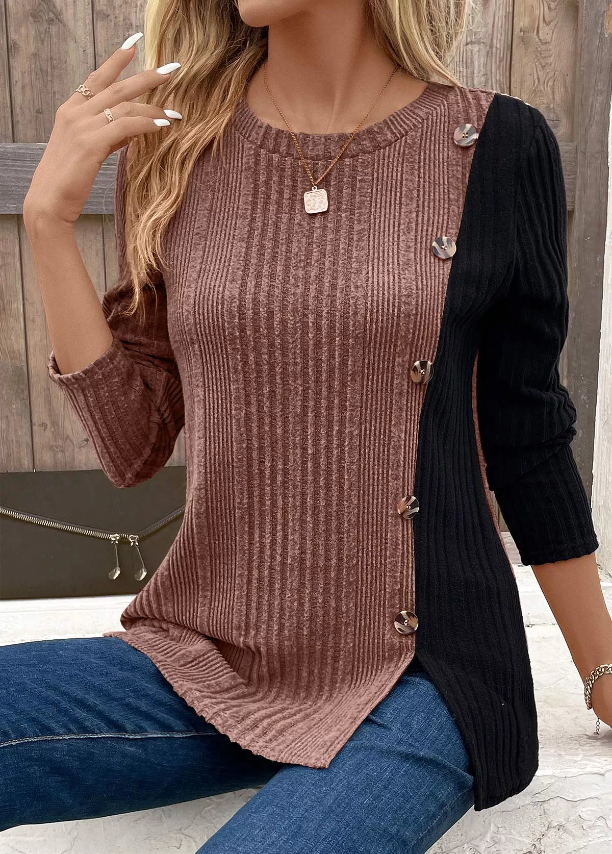 Color Block Ribbed Knit T-Shirt