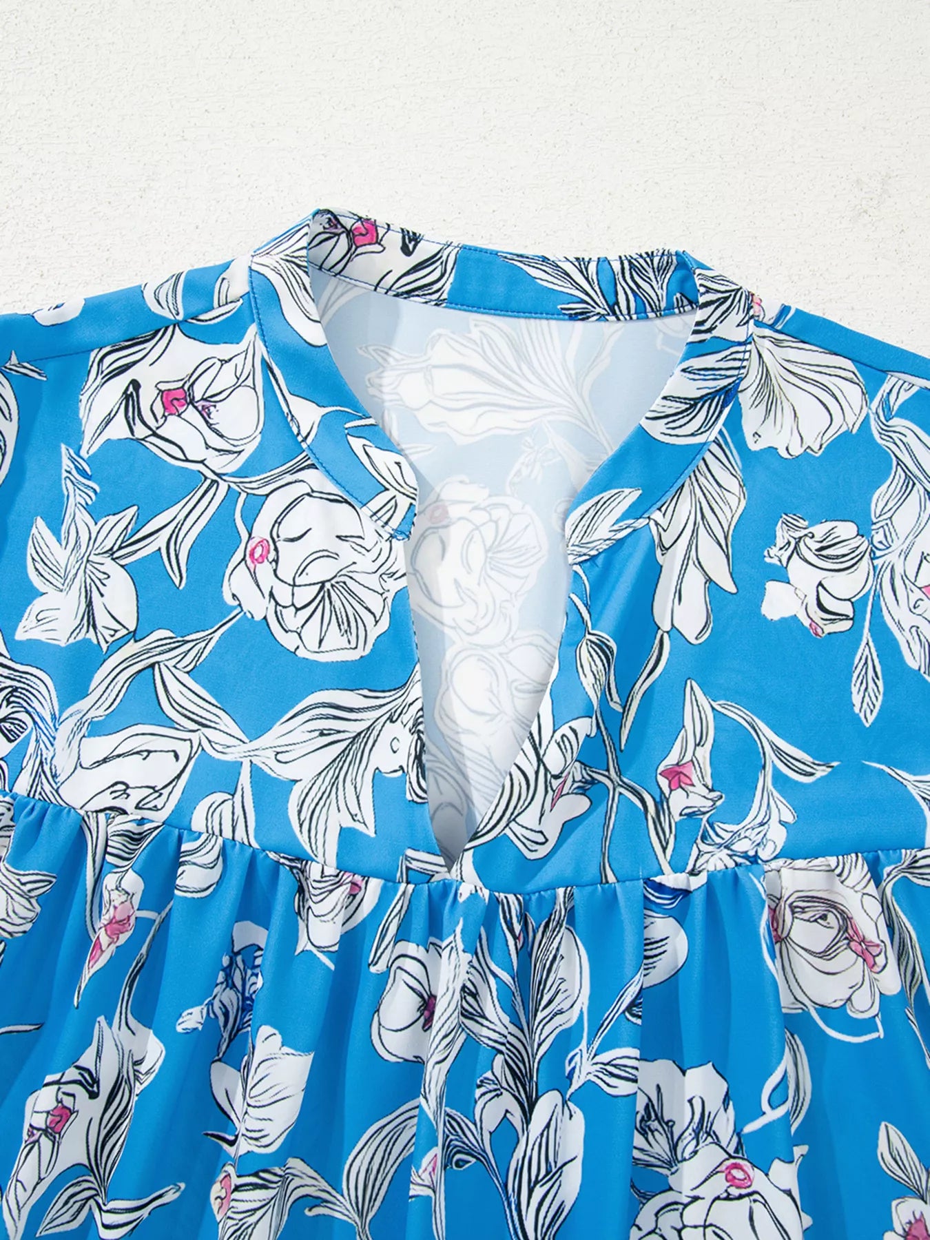 Notched Floral Print 3/4 Puff Sleeve Blouse