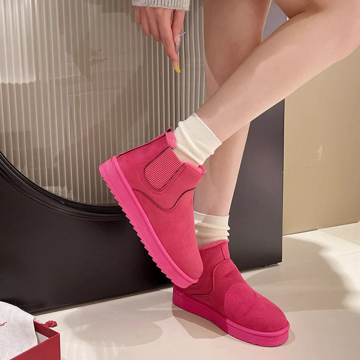 Round Toe Platform Boots