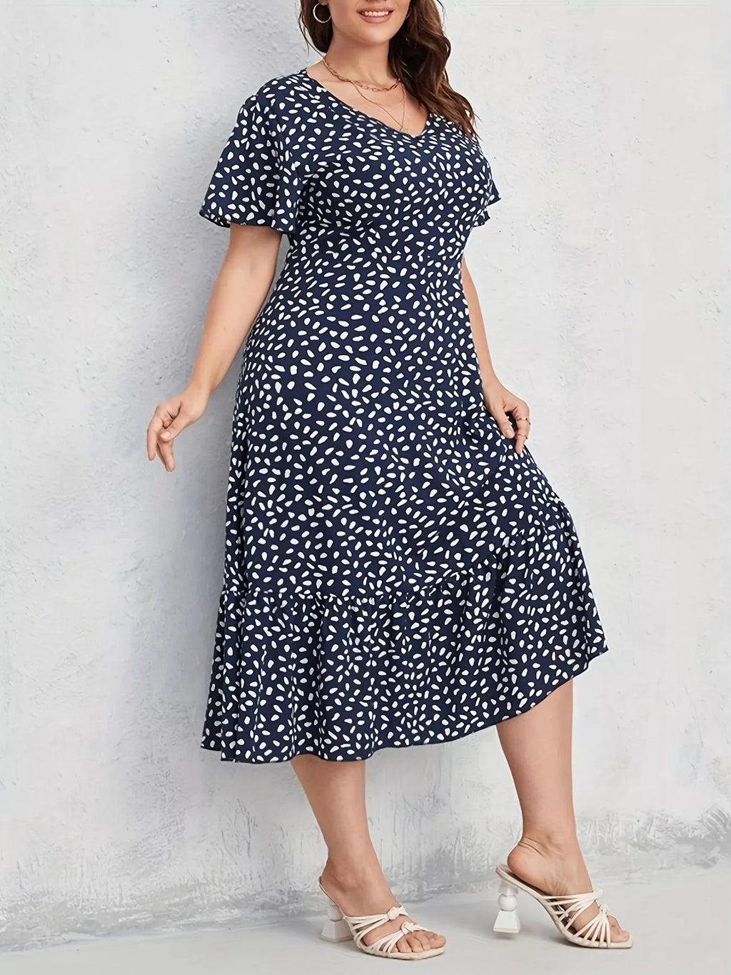 Plus Size Printed V-Neck Short Sleeve Dress