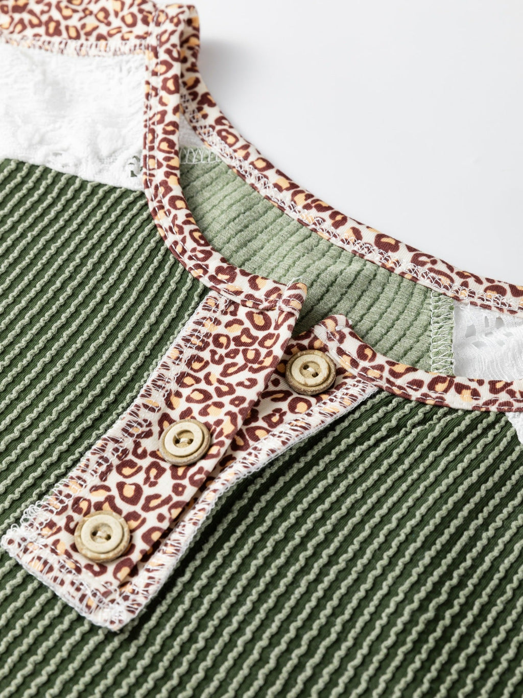 Leopard Trim Raglan Sleeve Top