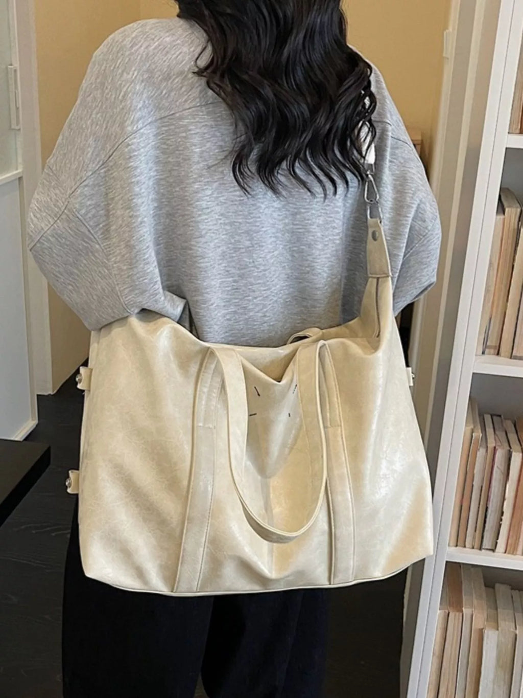 Vintage Style Leather Travel Bag