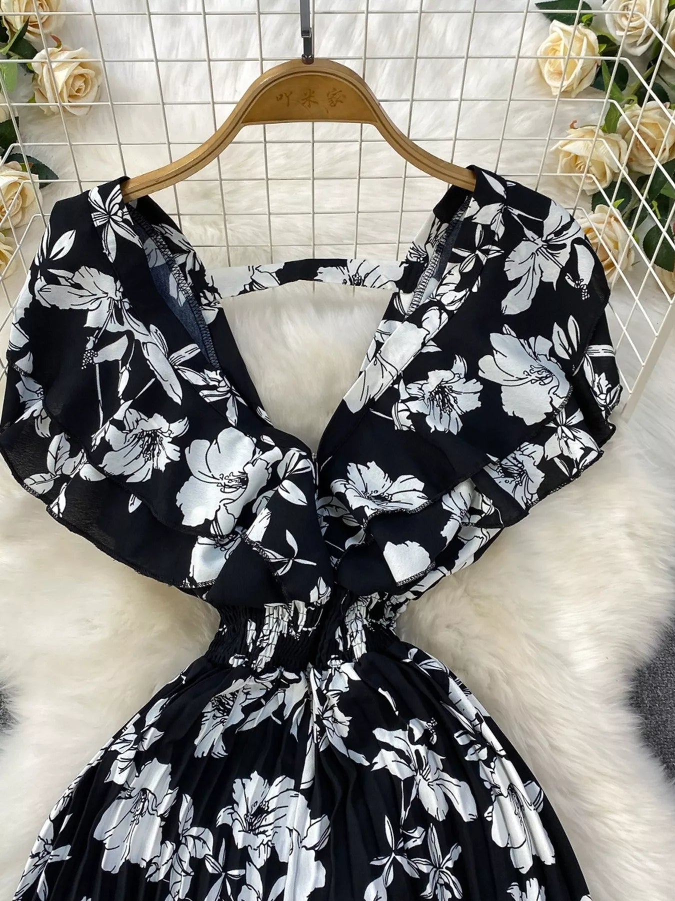 Floral Print Wide Leg Pleated Jumpsuit