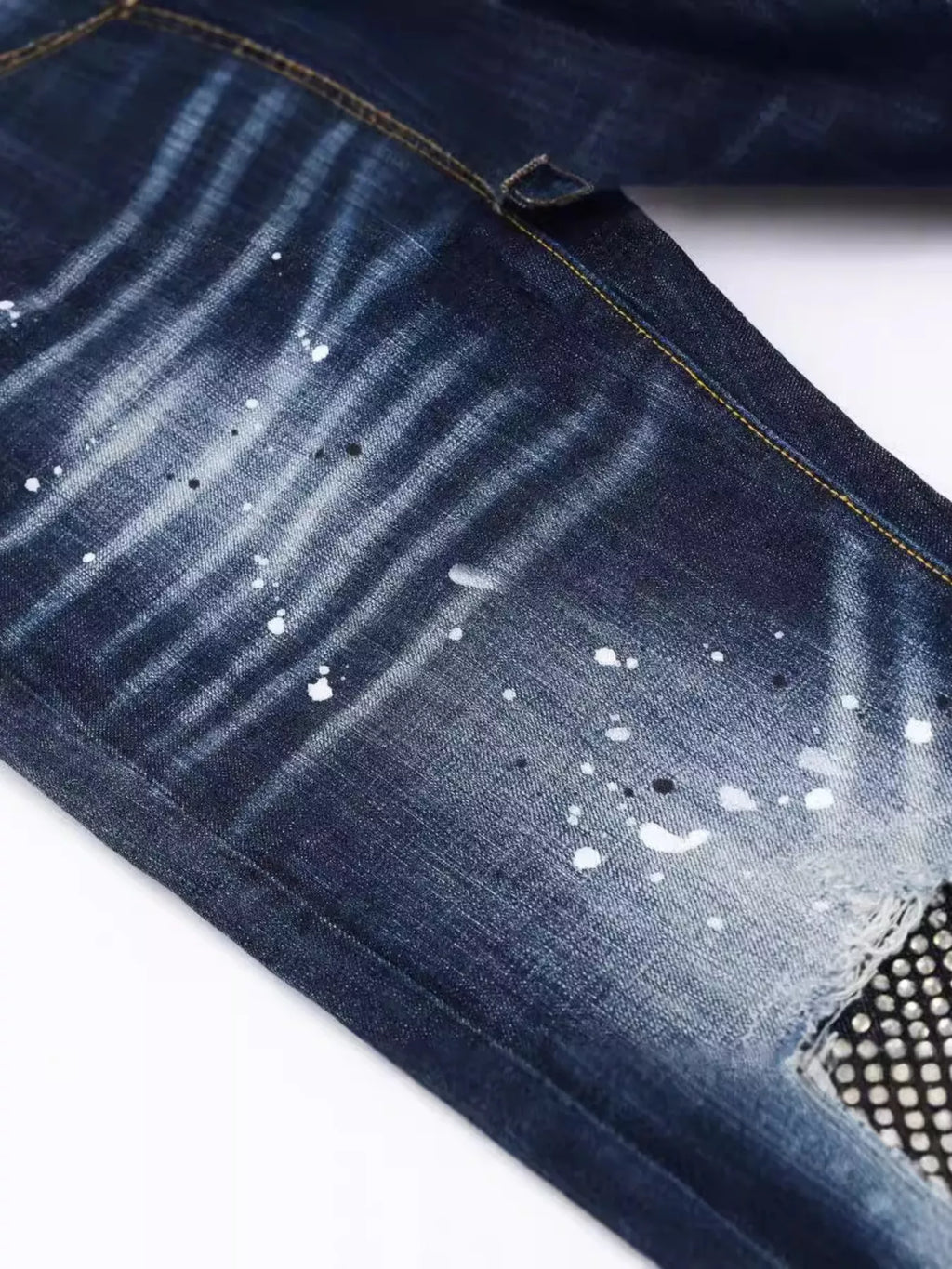 Men's Distressed Slim Fit Jeans