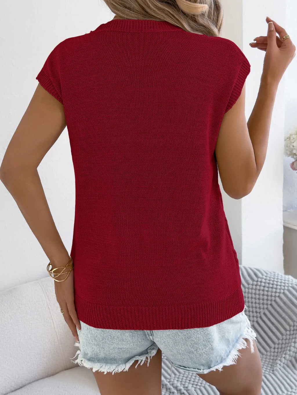 Round Neck Cap Sleeve Knit Top