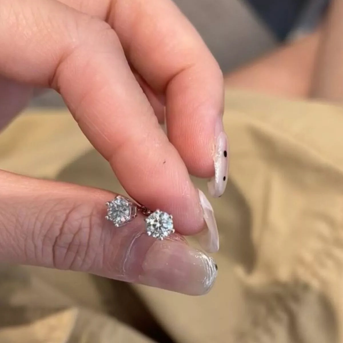 2 Carat 925 Sterling Silver Moissanite Stud Earrings