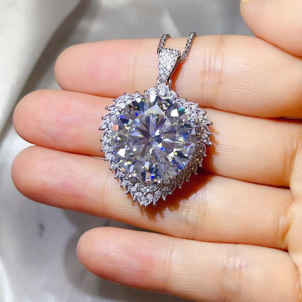 20 Carat Moissanite 925 Sterling Silver Pendant Necklace