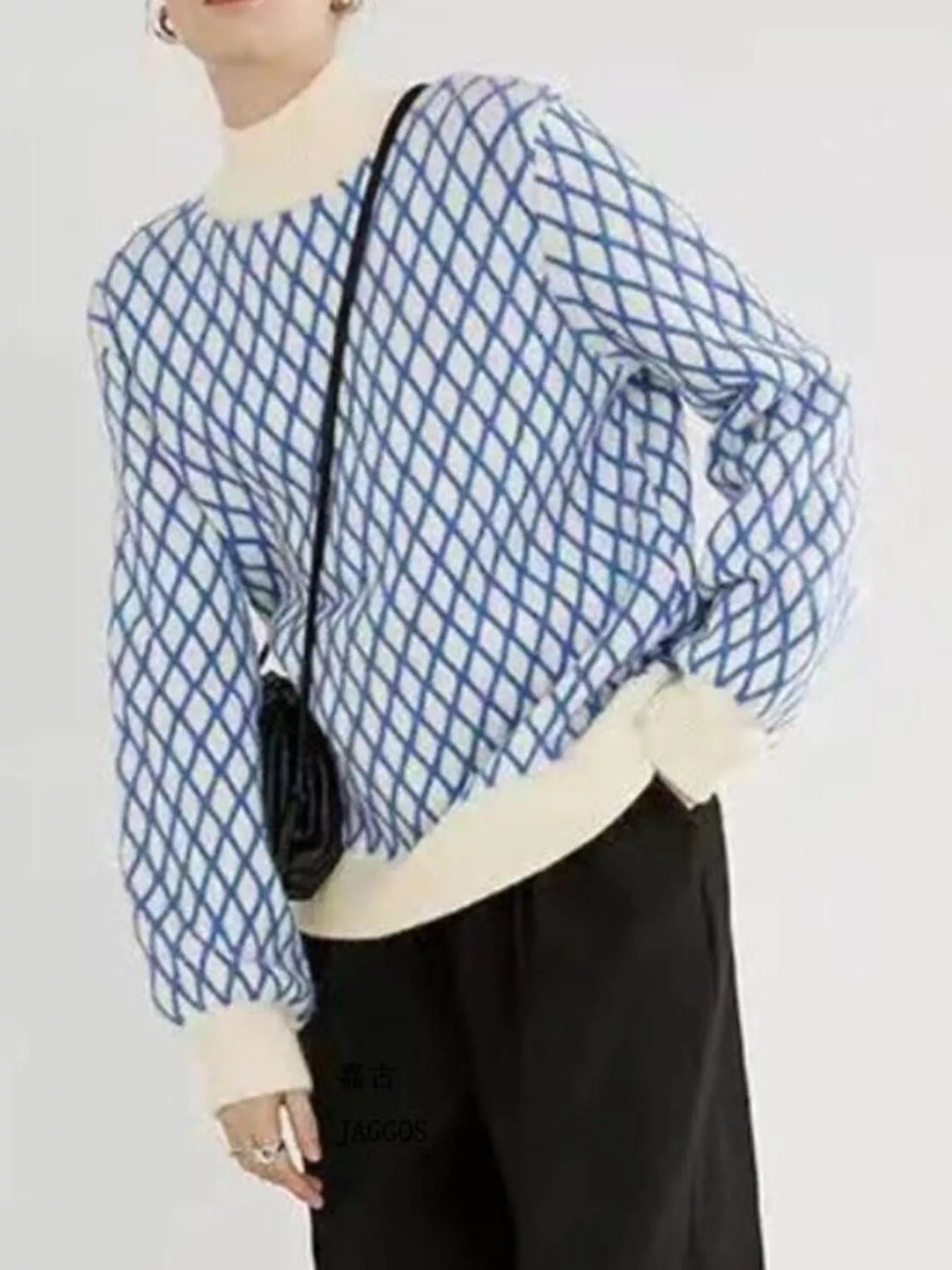 Geometric Pattern Turtleneck Sweater