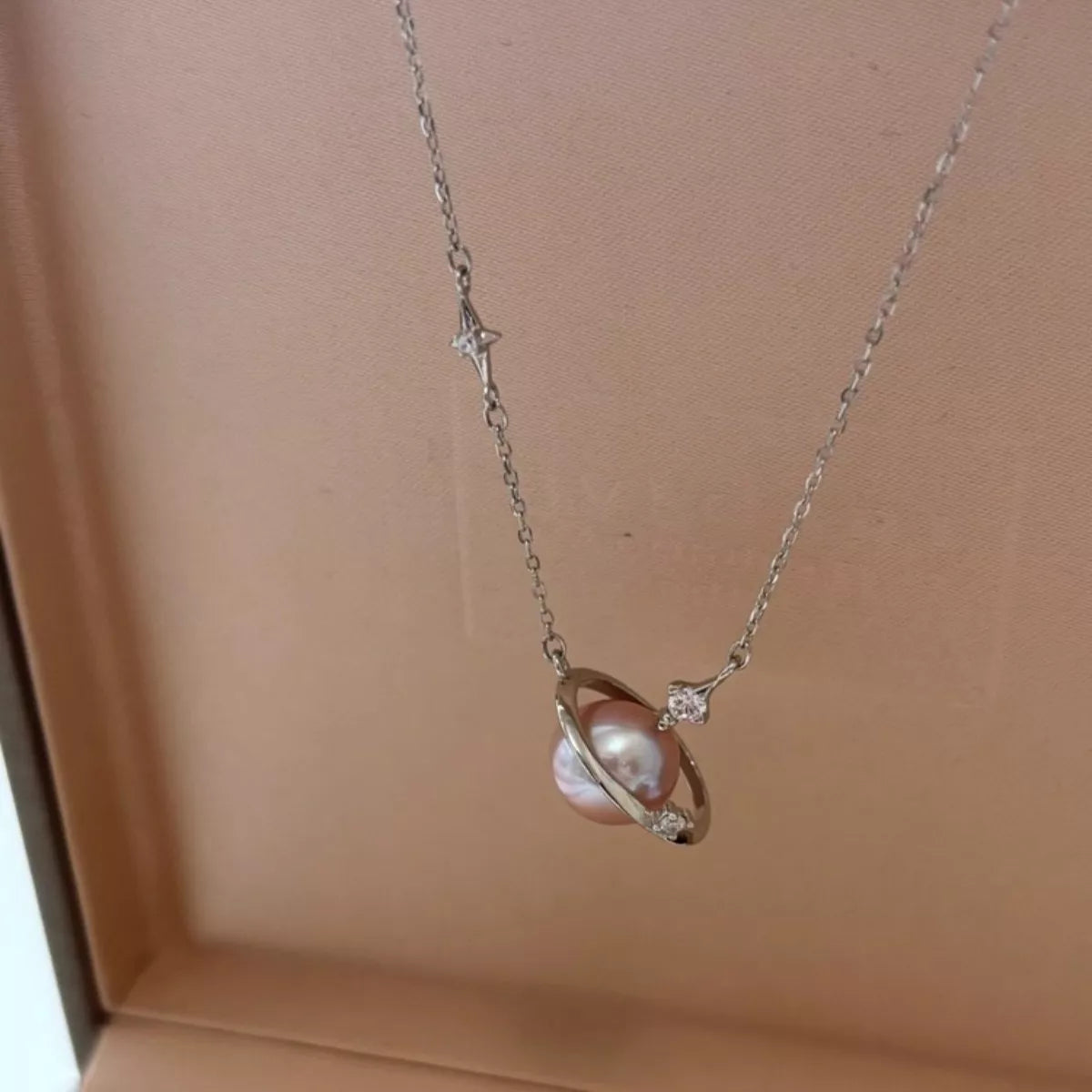 Planet Pearl Pendant Necklace