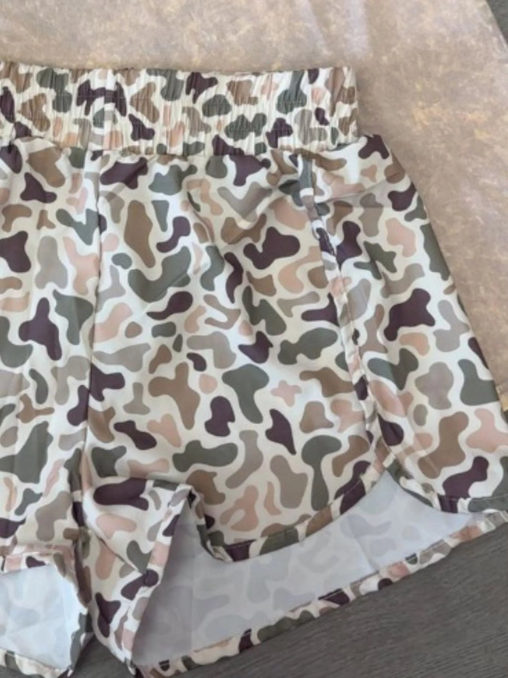 Camo Print Elastic Waist Shorts