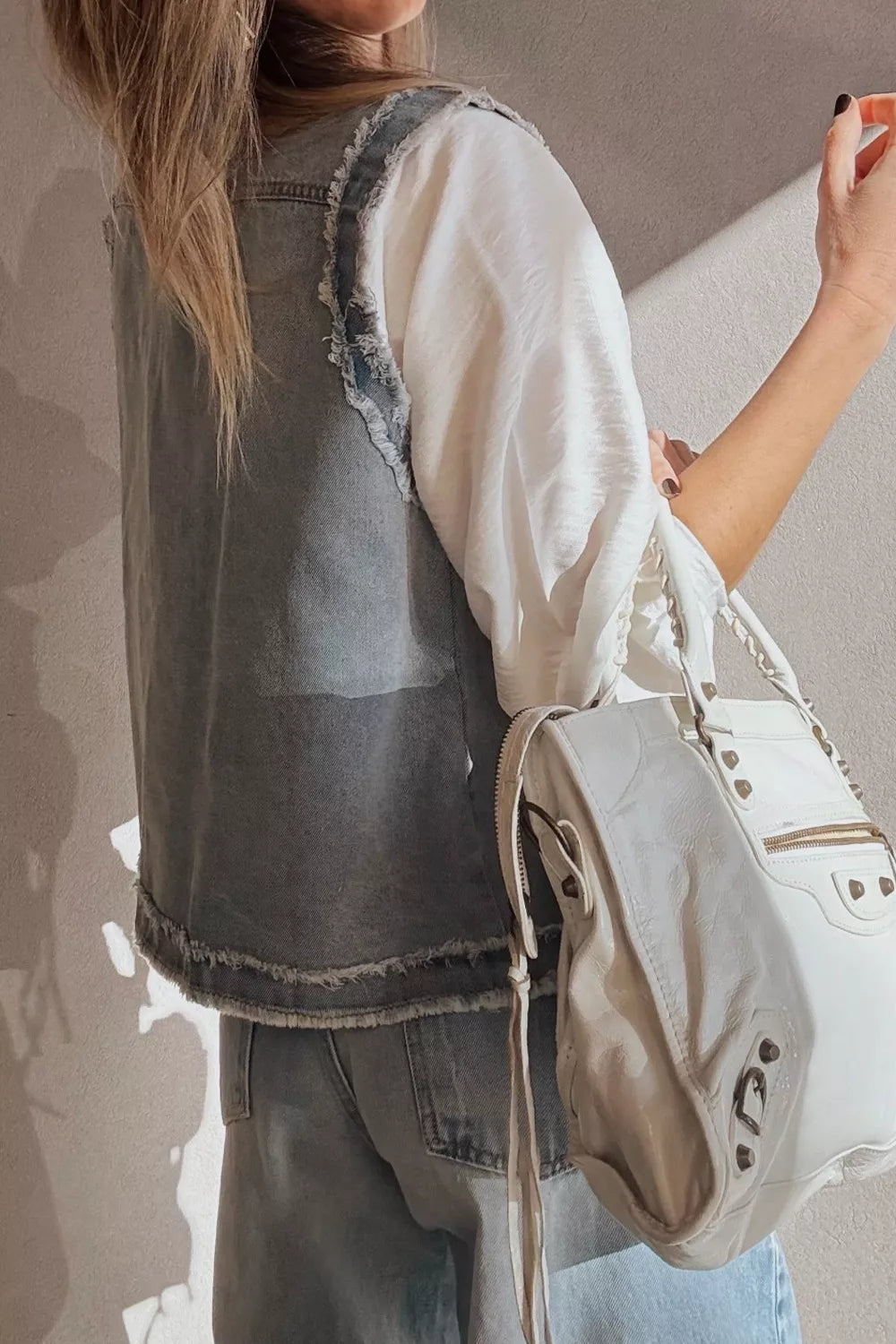 Frayed Edge Flap Pockets Denim Vest Jacket