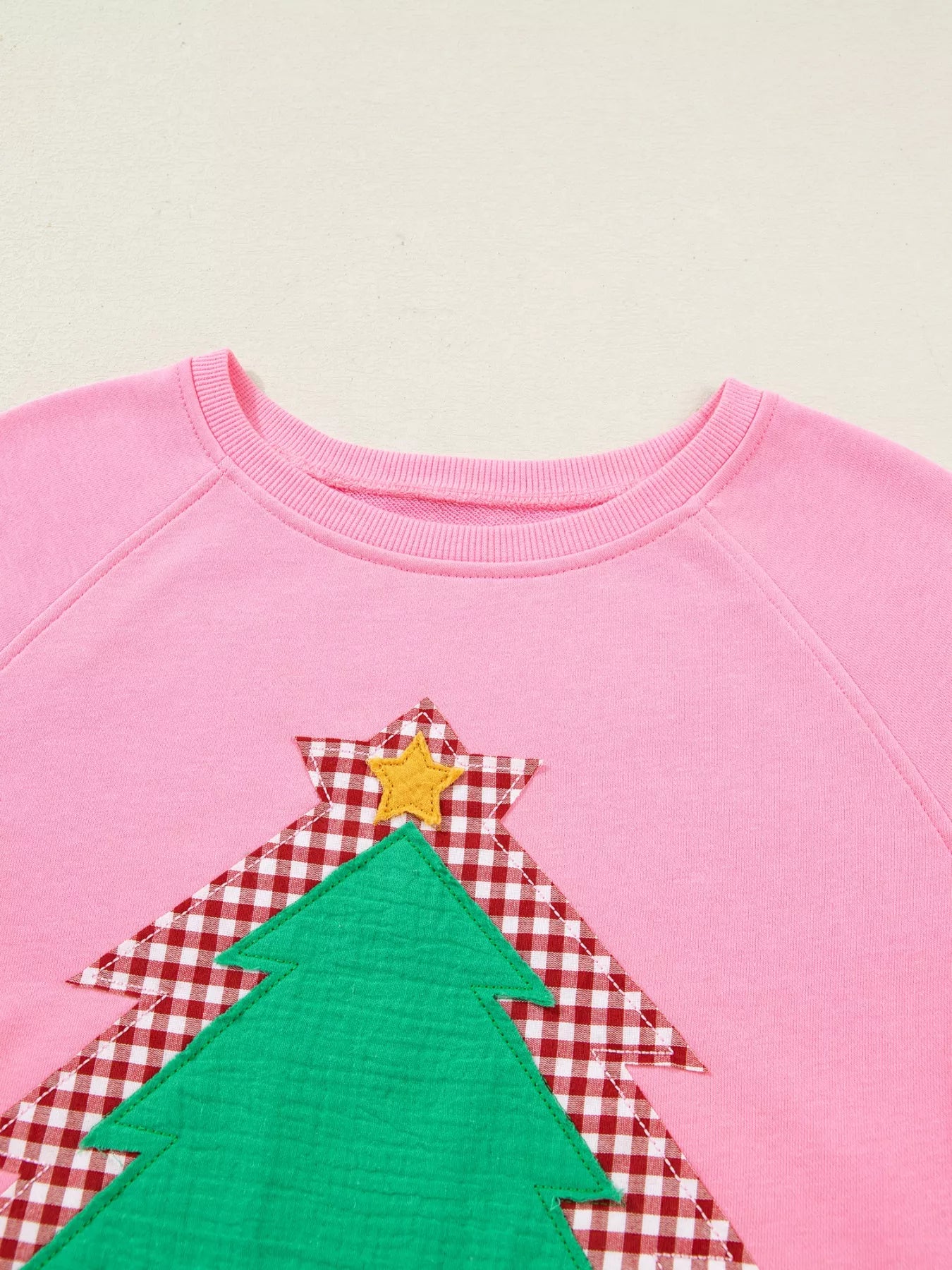 Plaid Contrasted Double Christmas Tree Patched Raglan Sleeve Pullover 2pcs Short Set