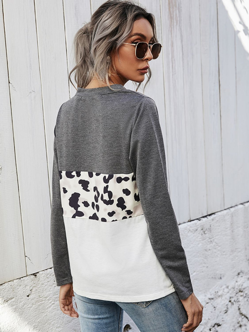 Shiny Leopard Color Block V-Neck Twisted Tee