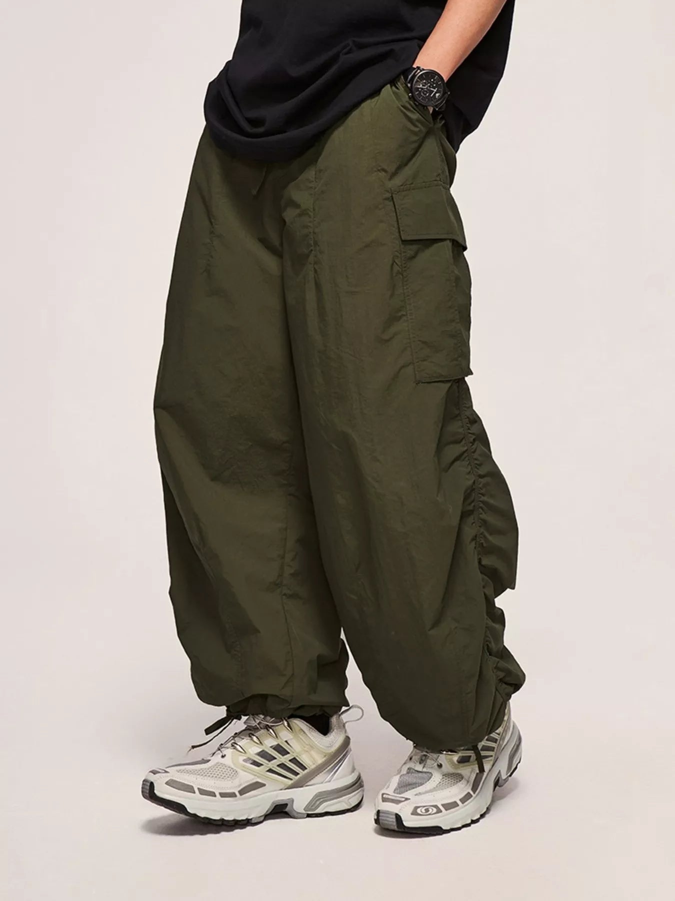 Men's Wide Leg Cargo Pants