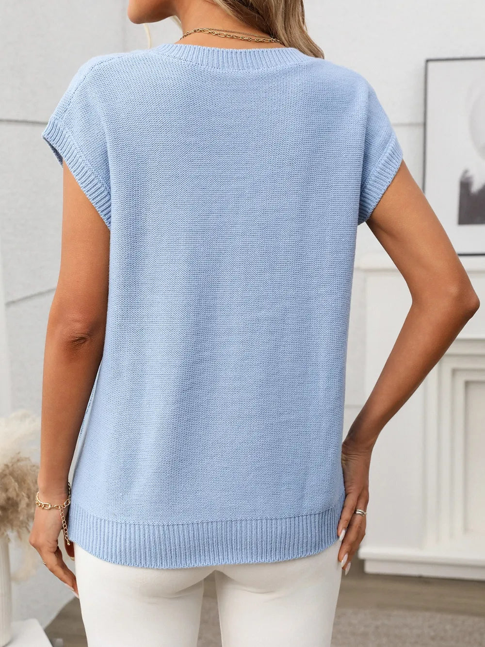 Cable-Knit V-Neck Short Sleeve Knit Top