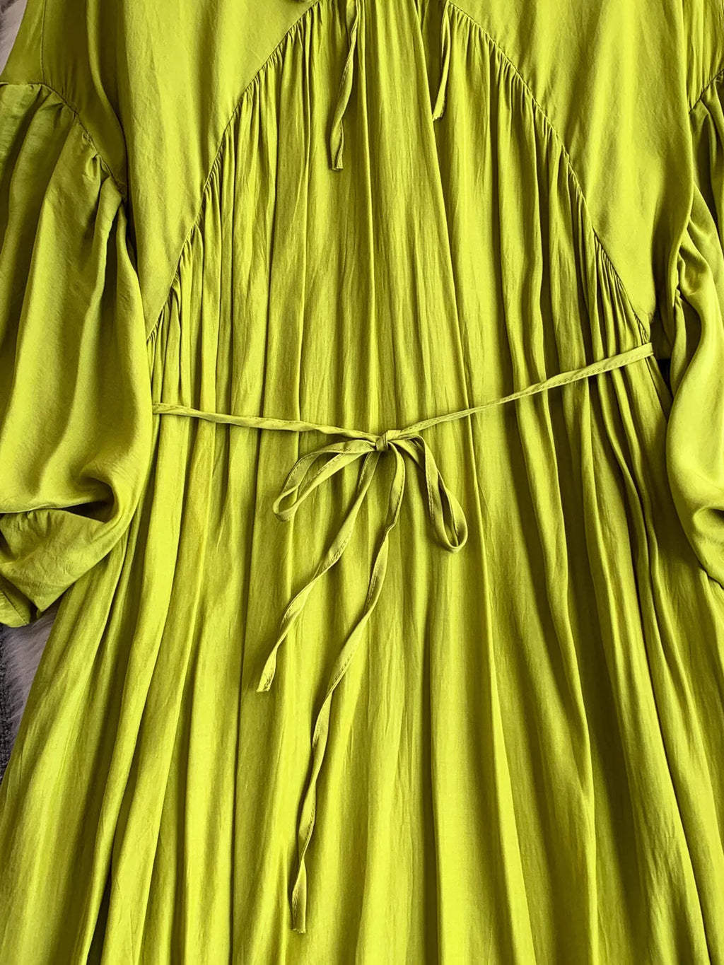 Balloon Sleeve Tie-Waist Dress