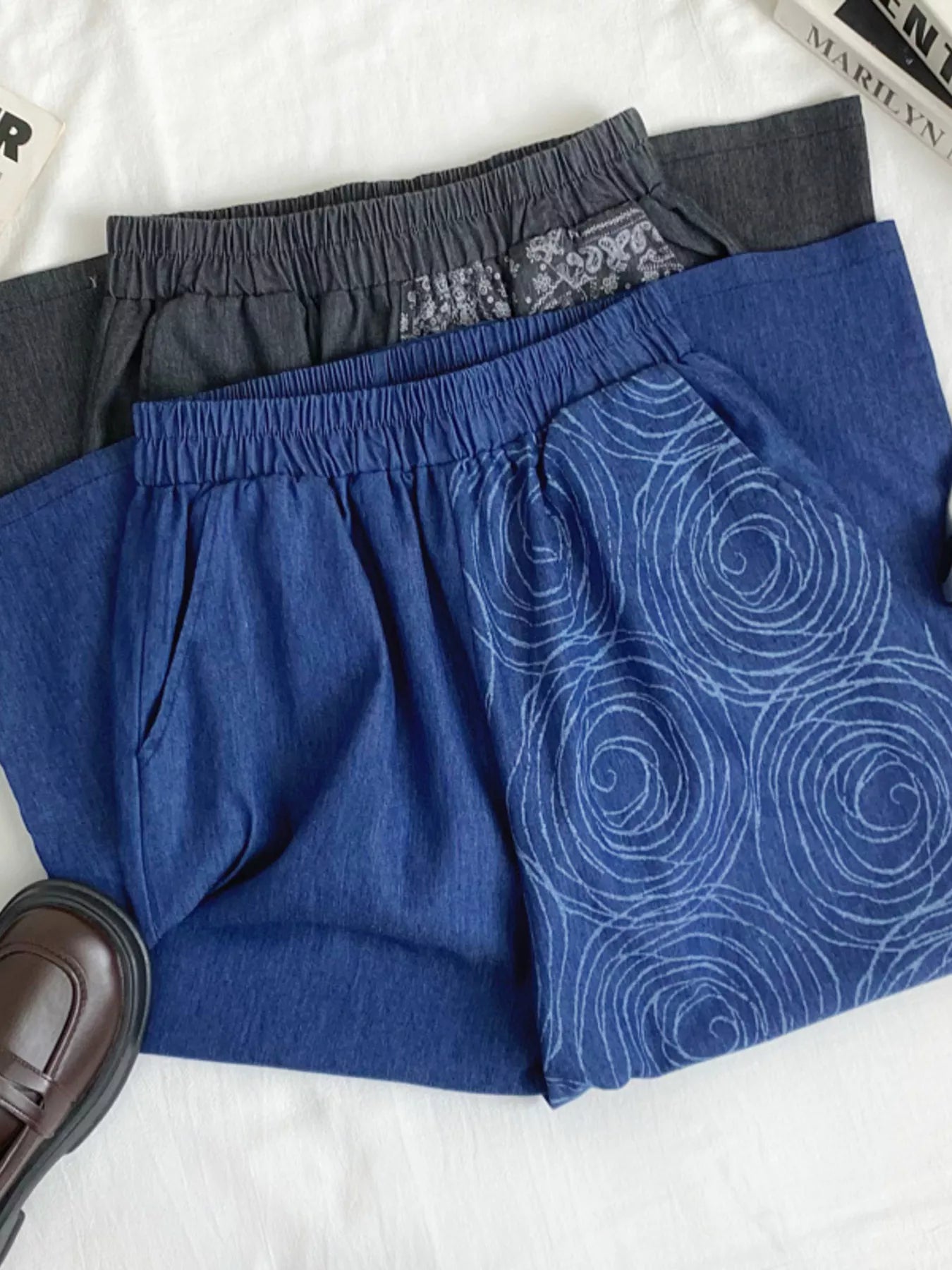 Elastic Waist Printed Jeans
