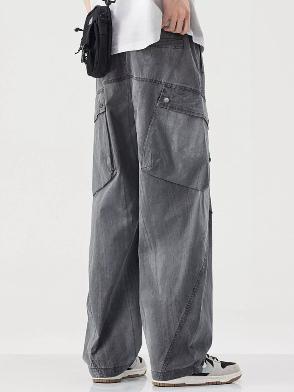 Men's Loose Fit Cargo Pants