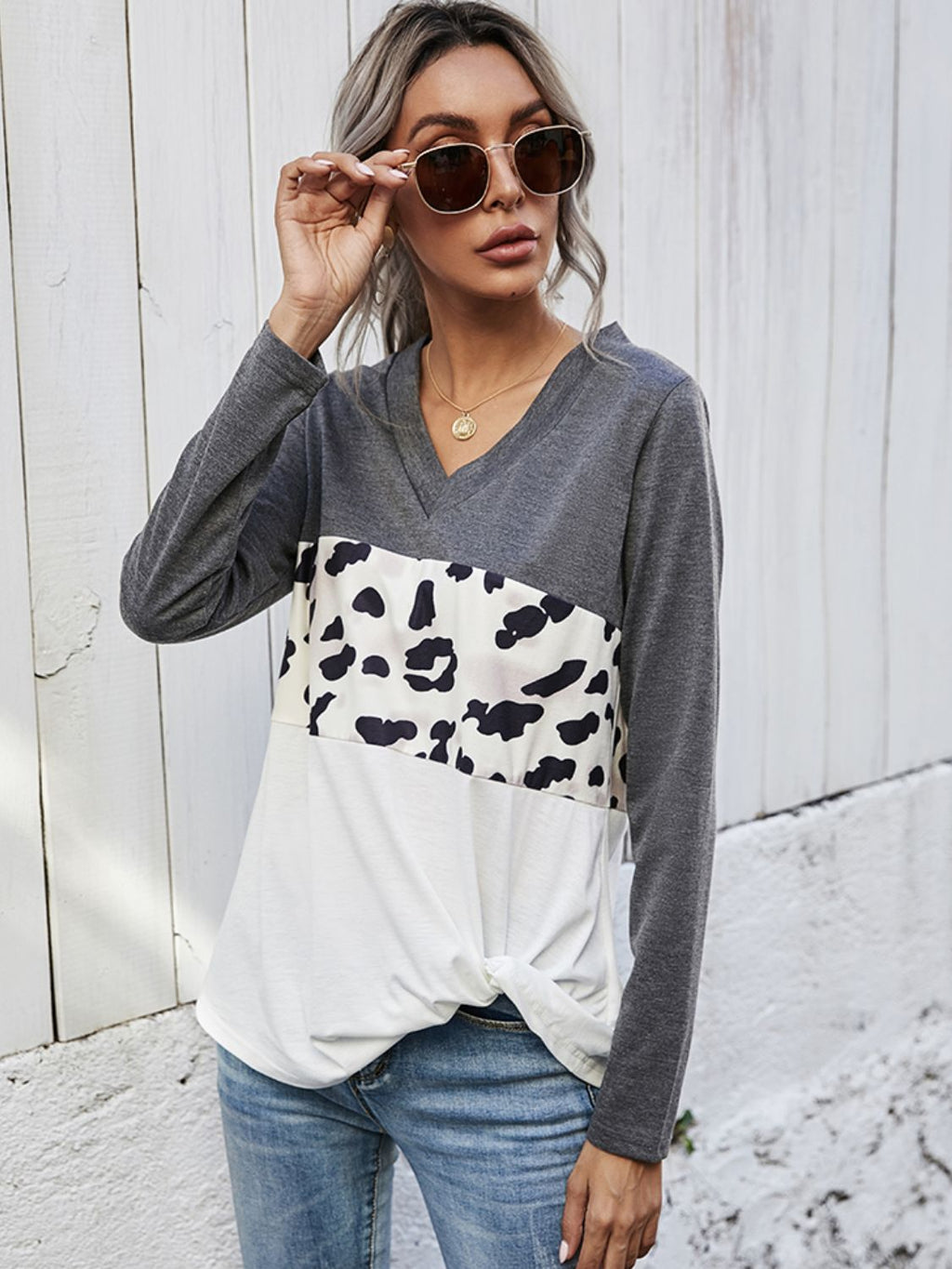 Shiny Leopard Color Block V-Neck Twisted Tee