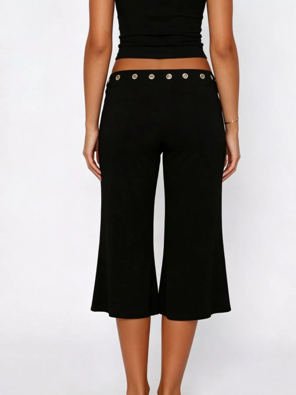 Mid Rise Capris Pants