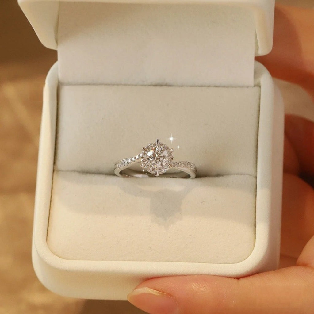 1 Carat Moissanite 925 Sterling Silver Ring