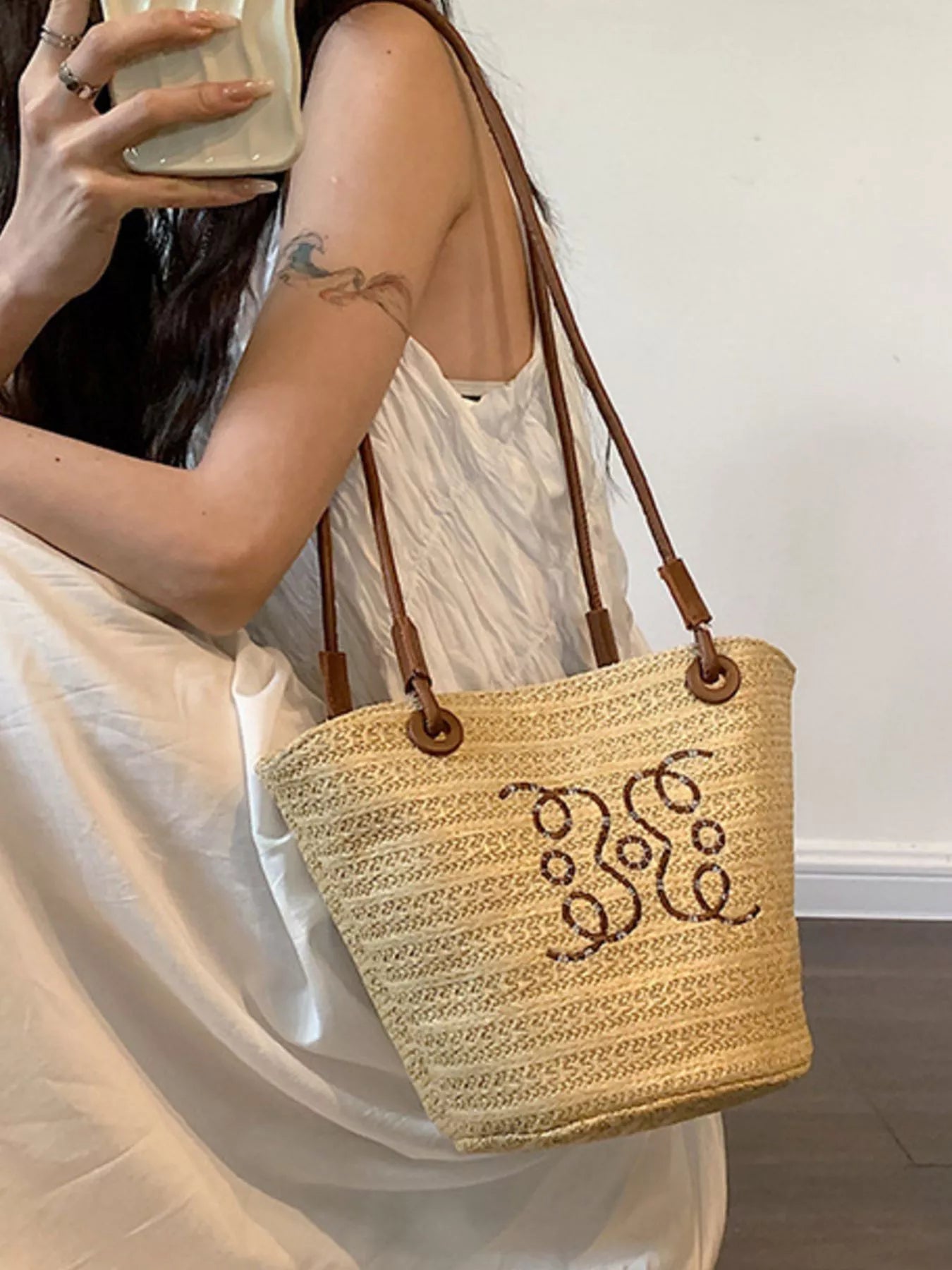 Straw Bucket Shoulder Bag