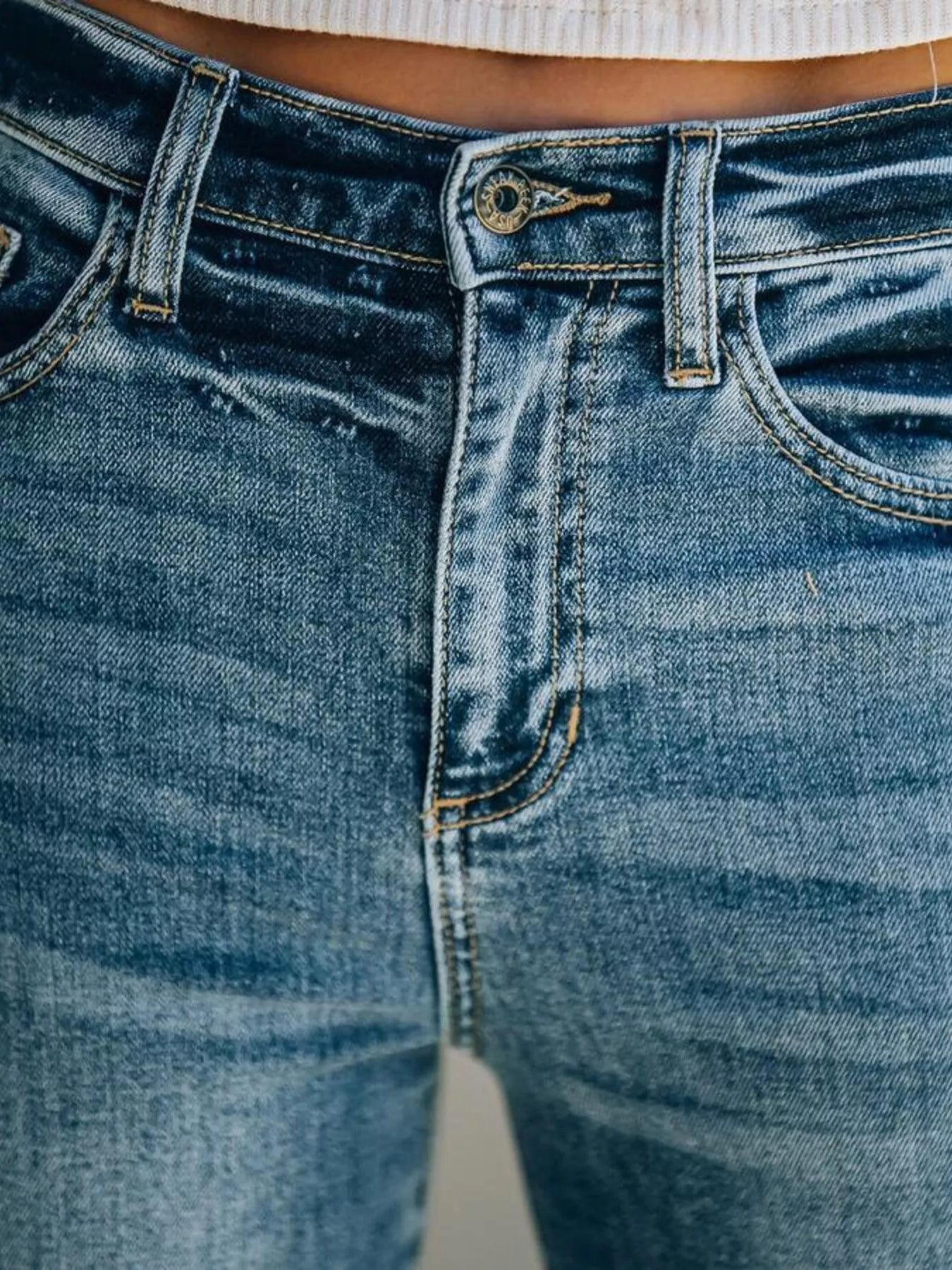 Frayed Hem High-Waisted Wide Leg Jeans
