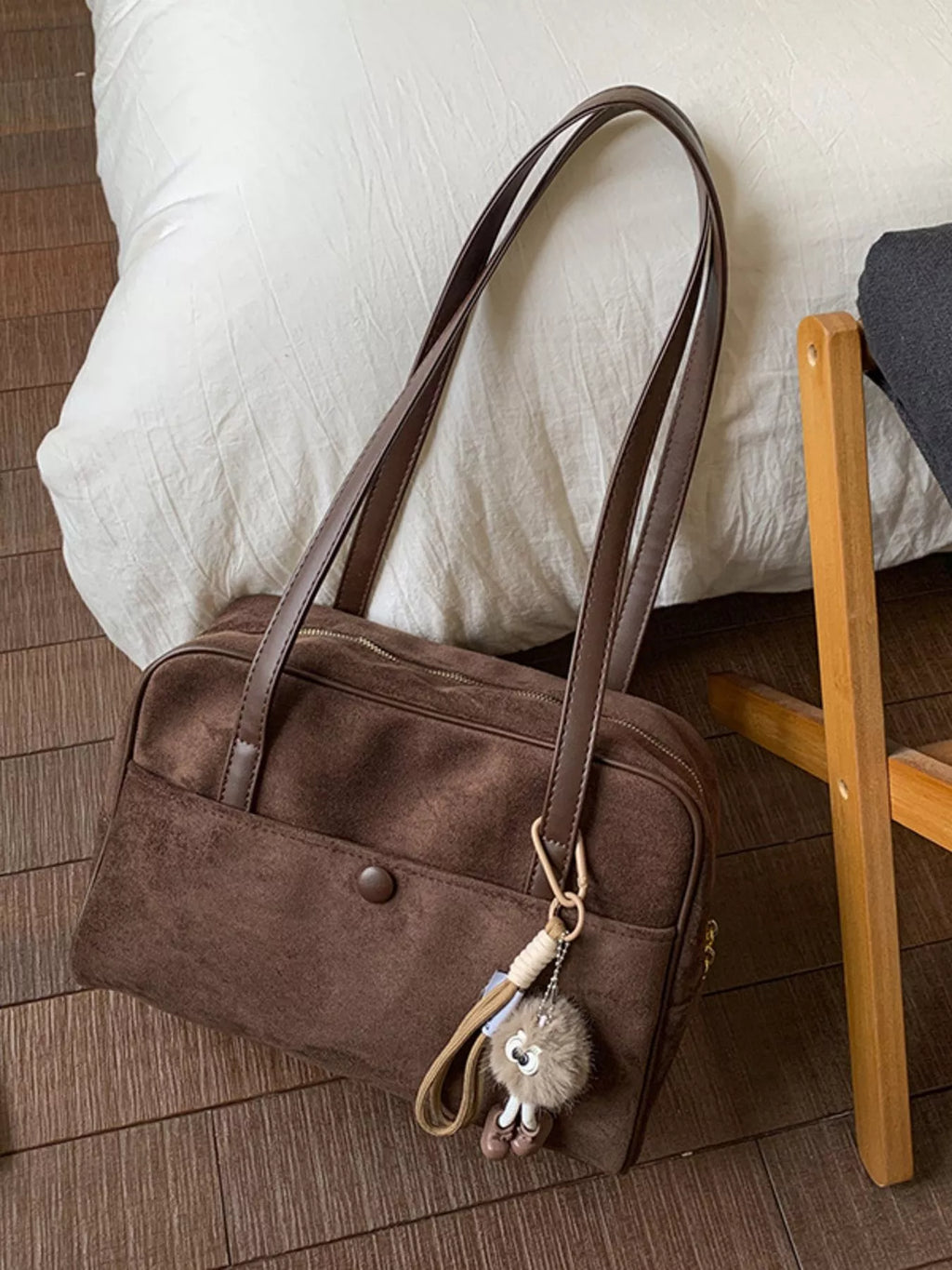 Vintage Handbag with Charm