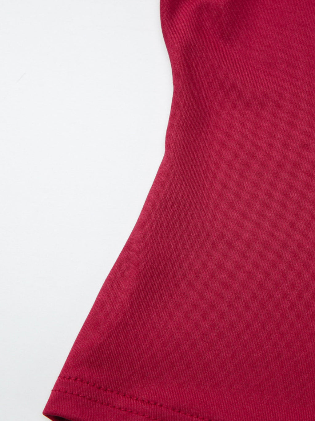 One-Shoulder Button-Decorated Fitted T-Shirt