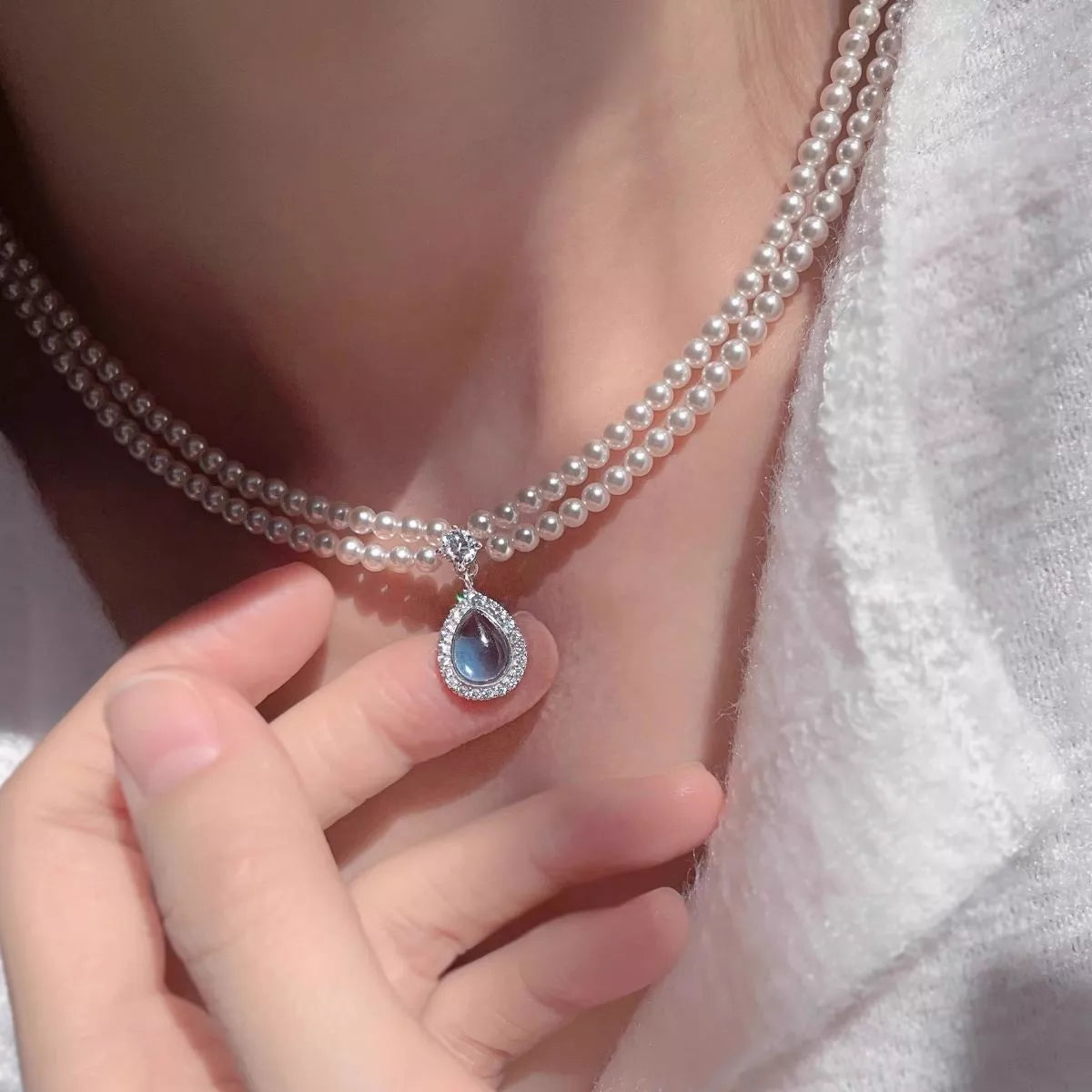Double Layered Pearl Necklace with Teardrop Pendant