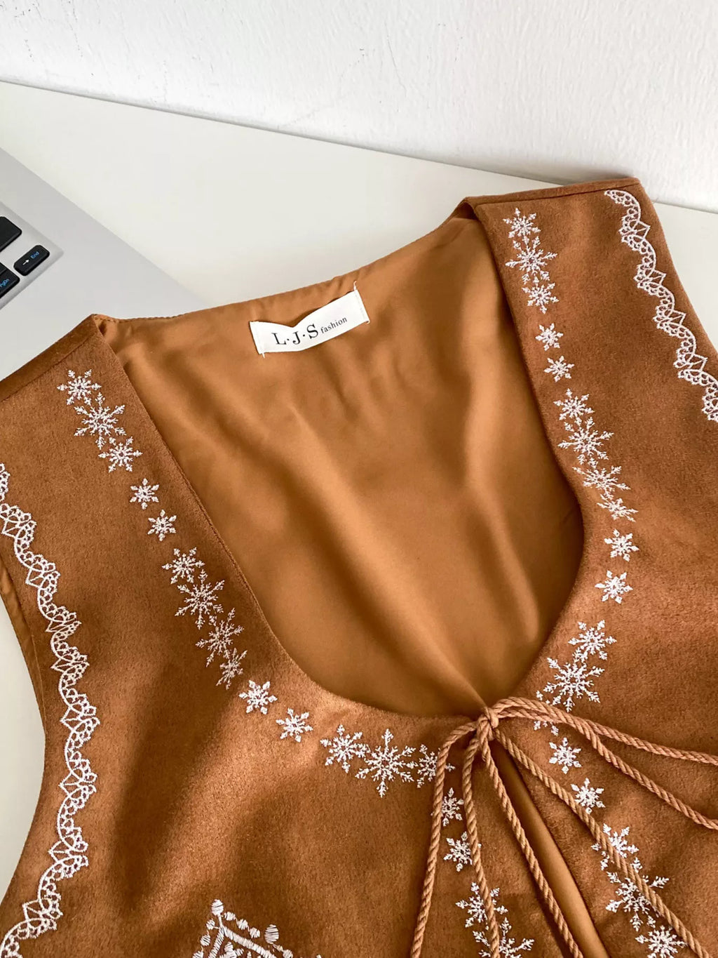 Embroidered Tassel Vest Coat