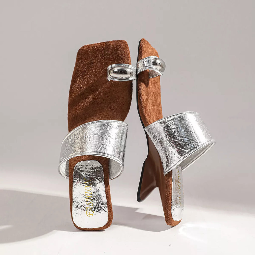 Toe Loop Block Heels Sandals