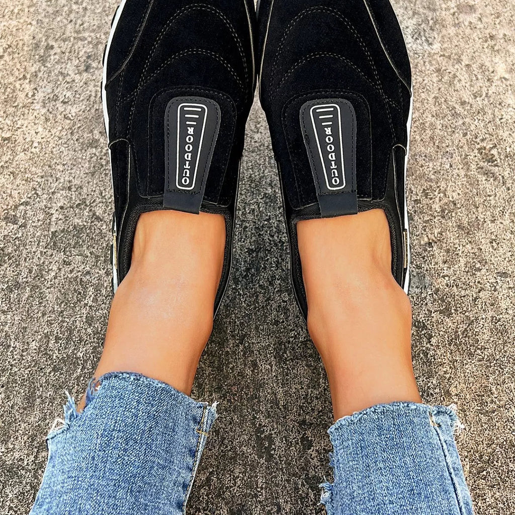 Round Toe Breathable Sneakers