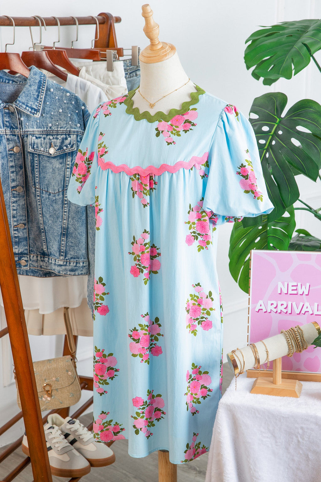 Floral Contrast Ricrac Trim Bubble Sleeve Dress
