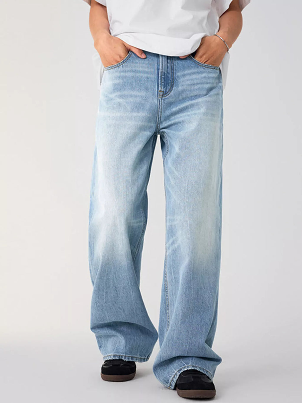 Men's Wide Leg Wash Jeans