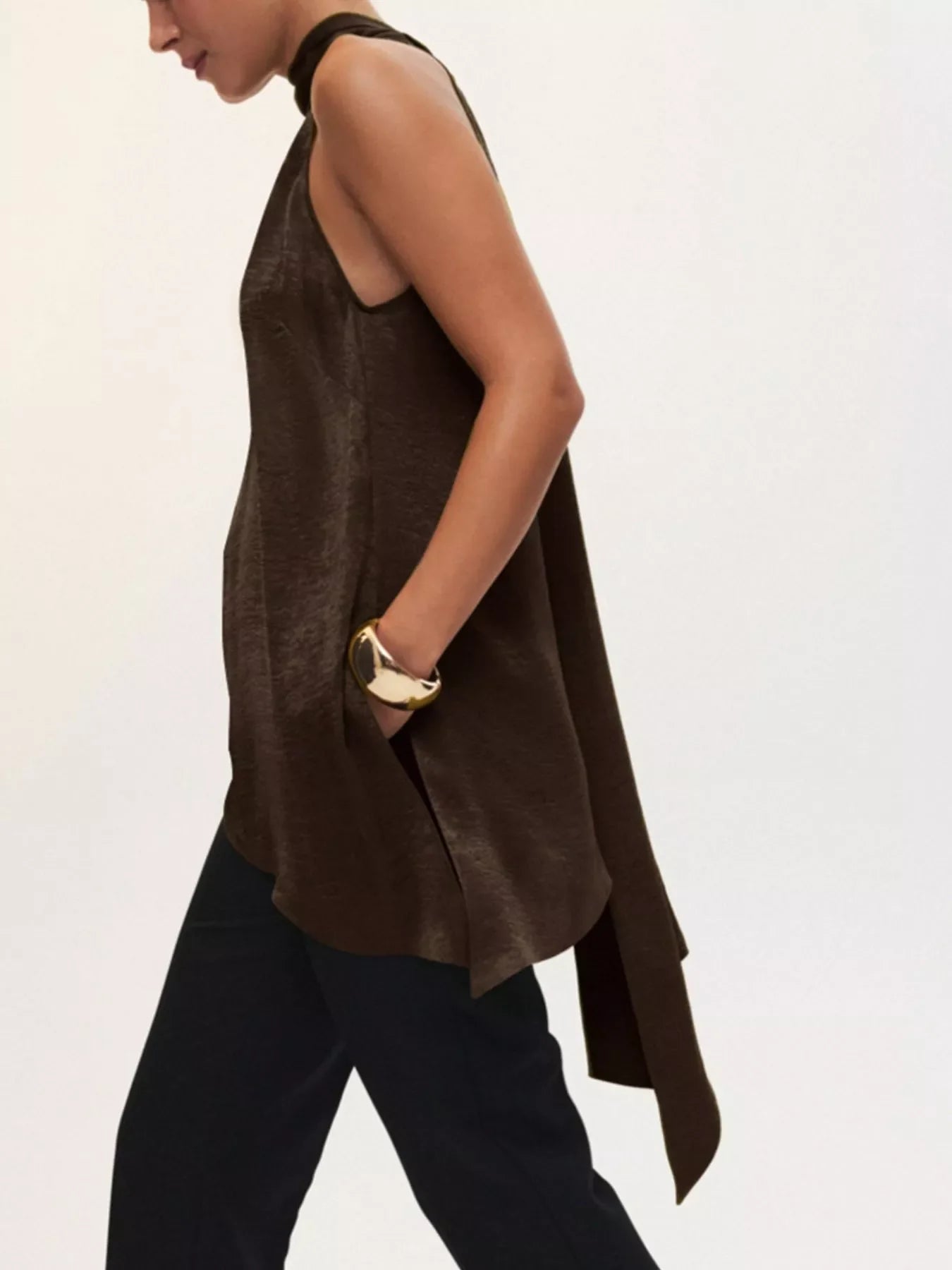 Elegant Halter Neck Asymmetrical Sleeveless Top