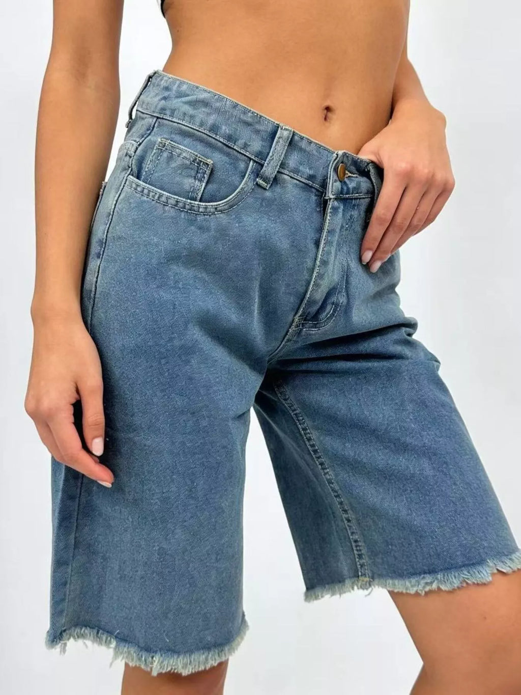 Frayed Hem Relaxed Fit Denim Shorts