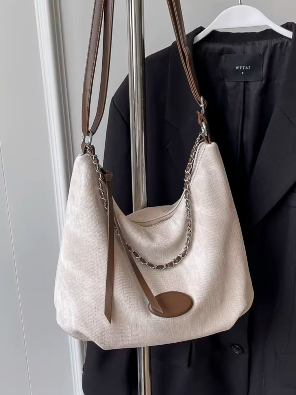 Chain Decor Casual Shoulder Bag
