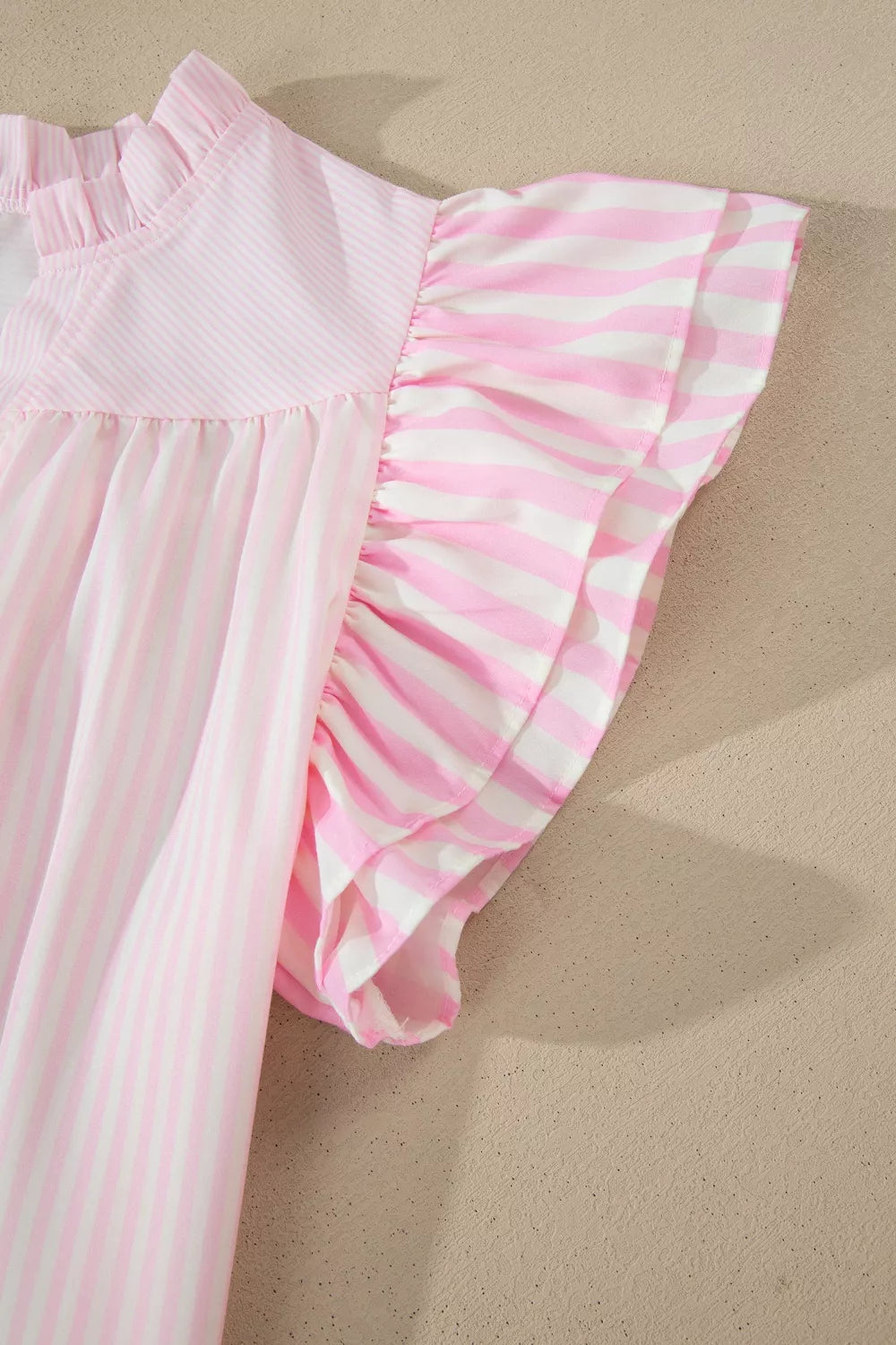 Stripe Contrast Trim V Neck Flutter Sleeve Blouse