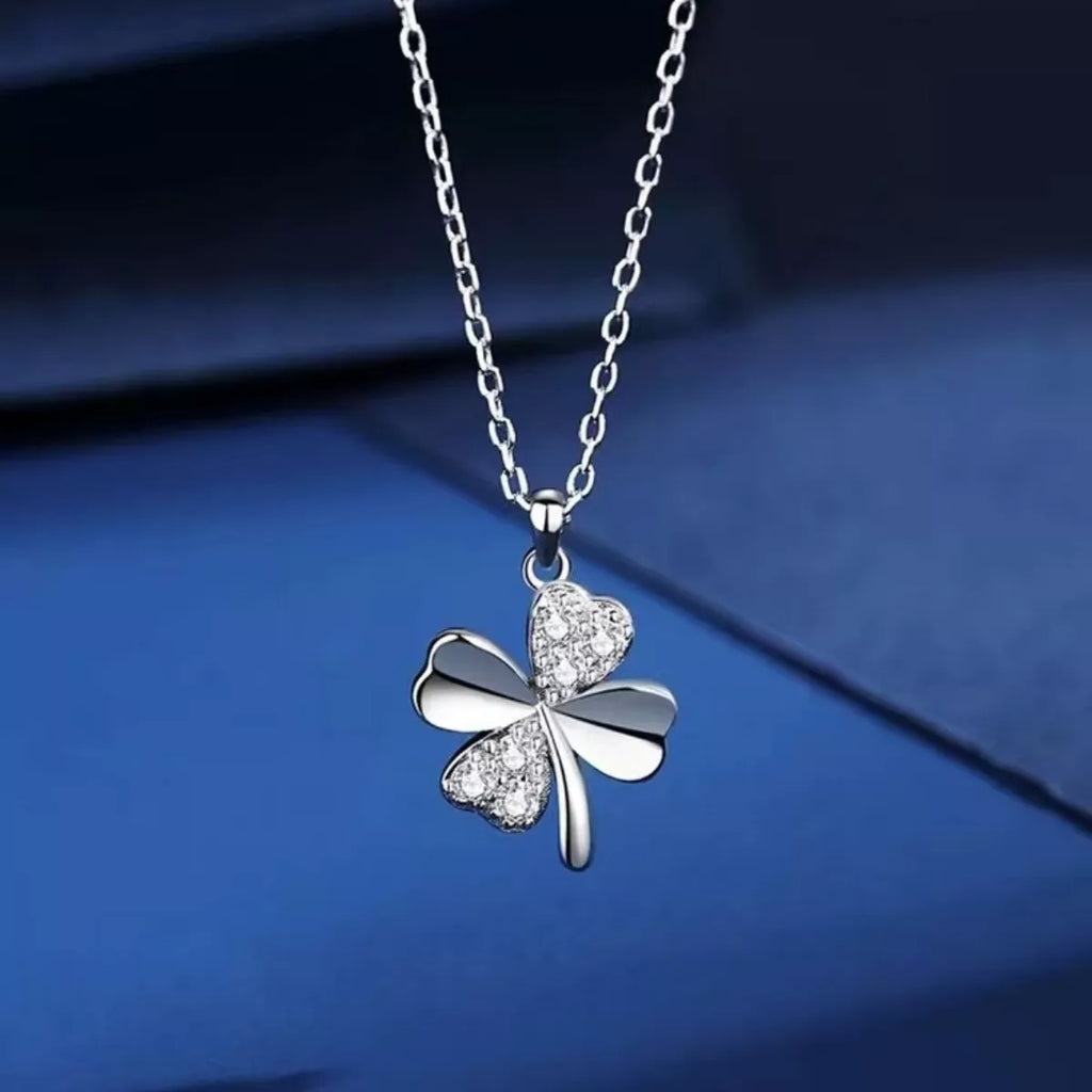 925 Sterling Silver Zircon Clover Pendant Necklace