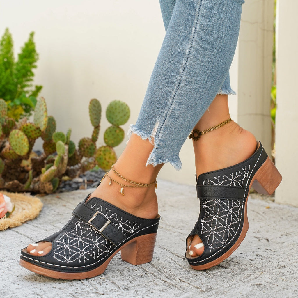 Buckle Decor Block Heel Sandals