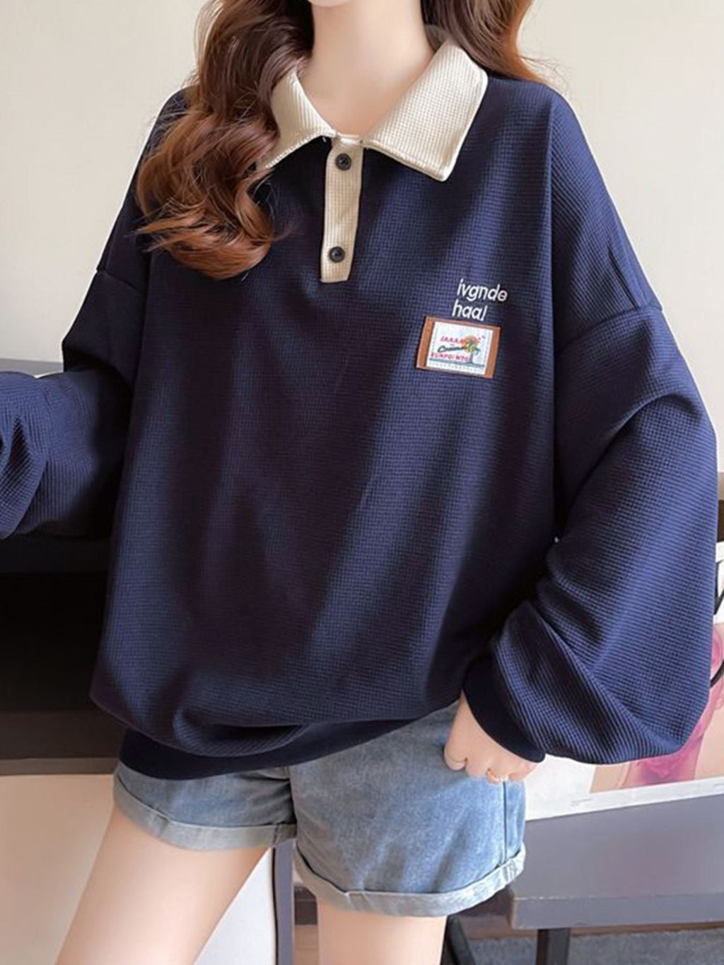 Contrast Collar Dropped Shoulder Sweatshirt