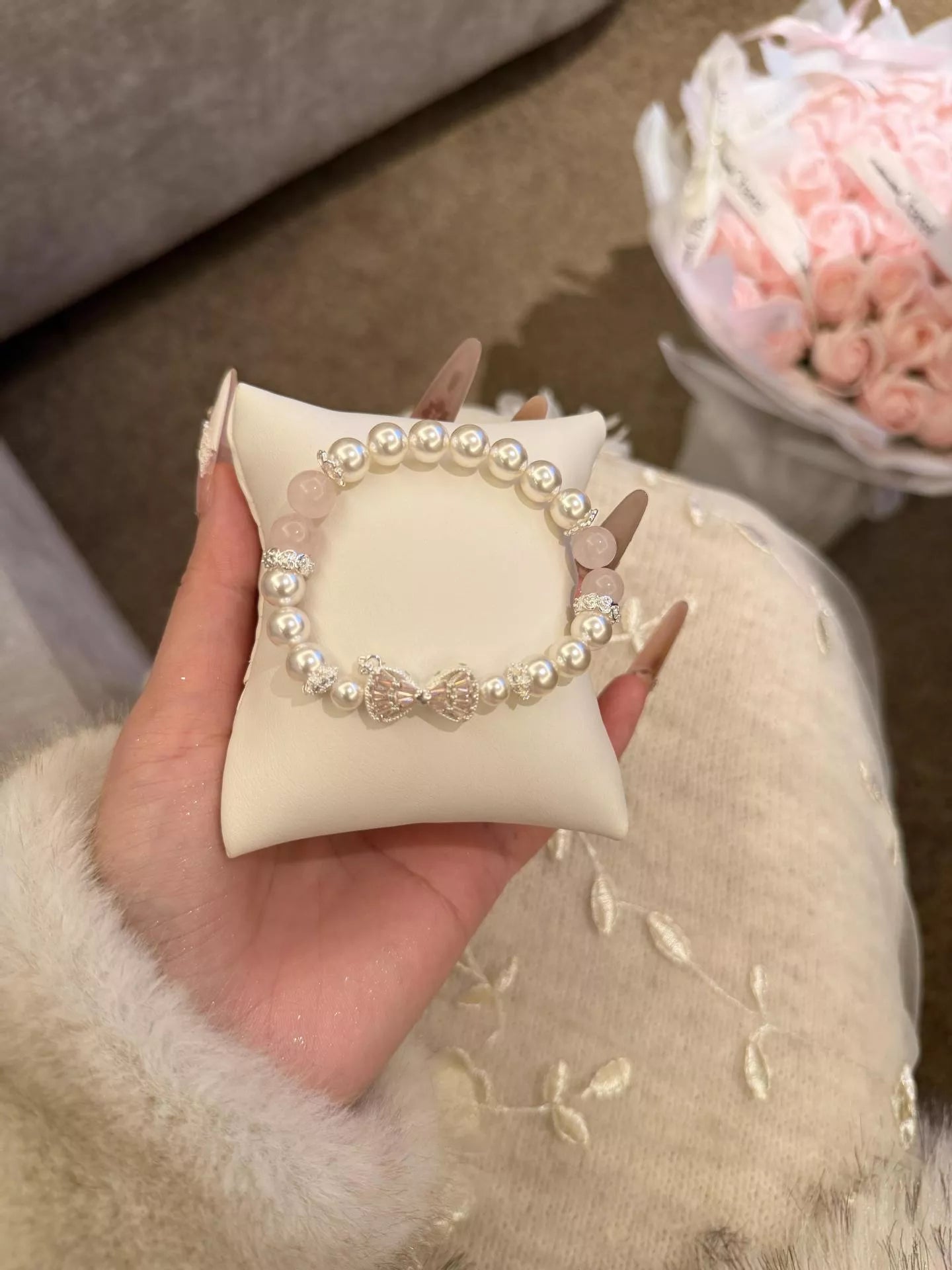 Bow Charm Pearl Bracelet