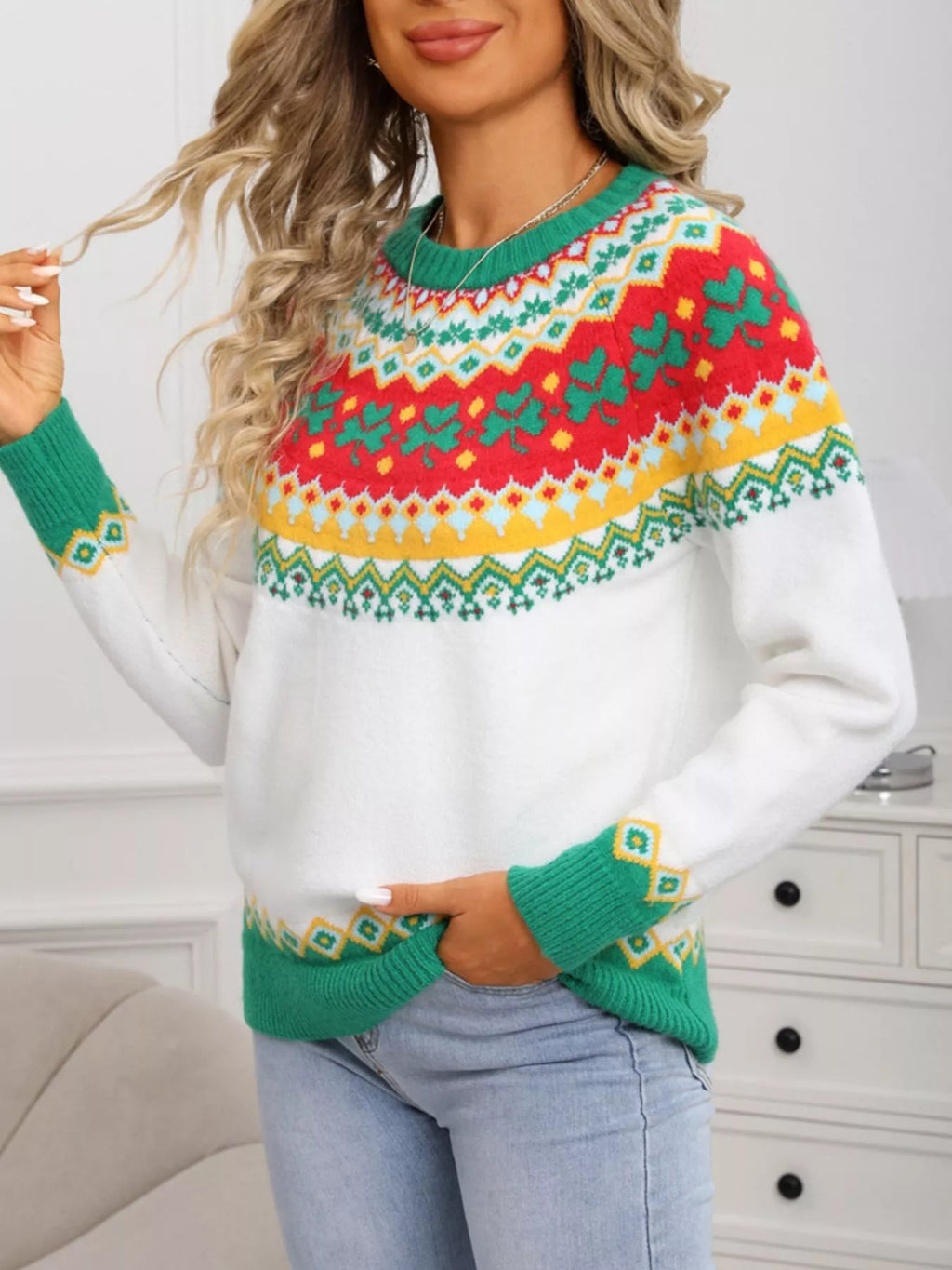 Clover Pattern Round Neck Knitted Sweater