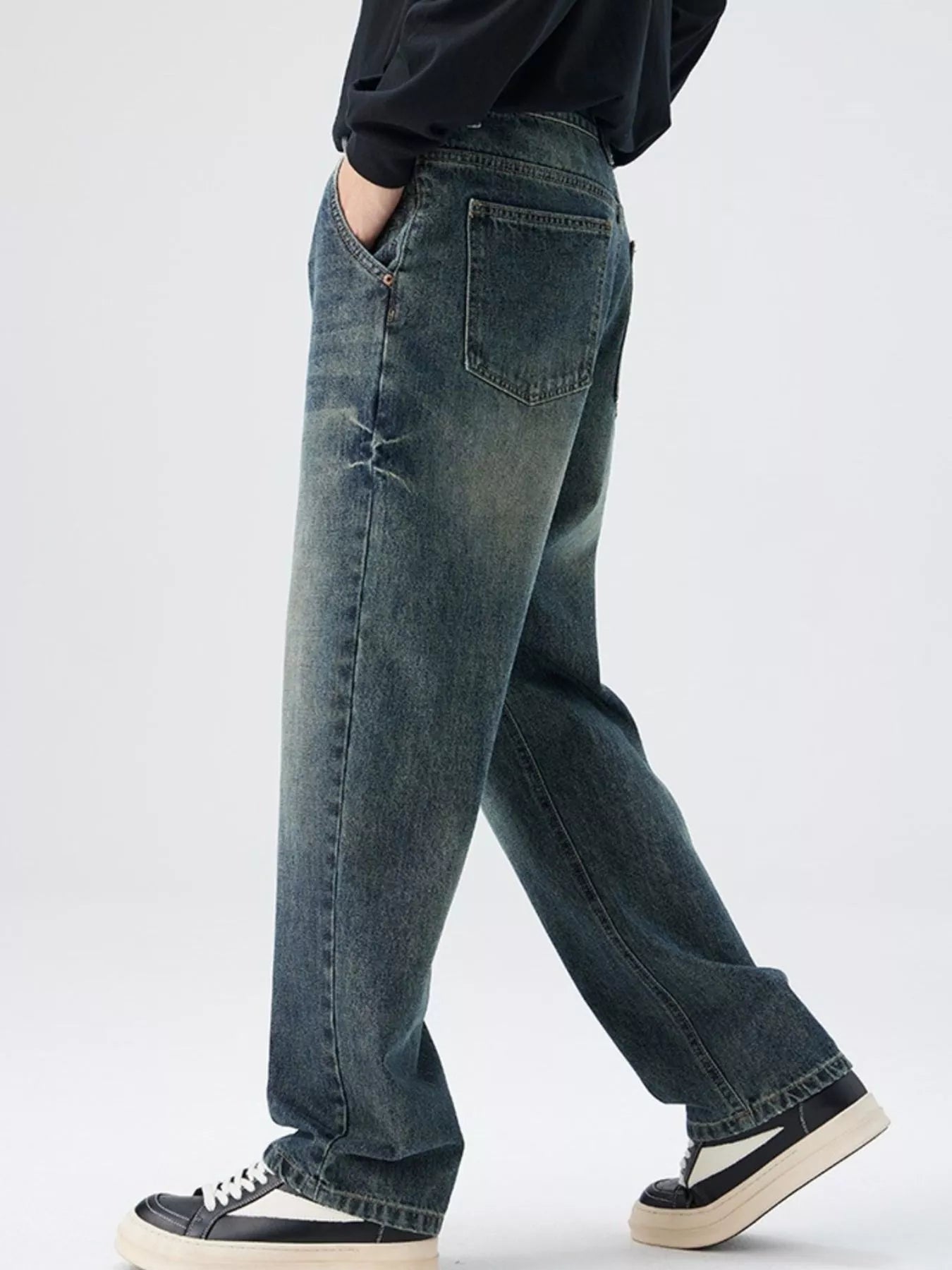 Men's Washed Relaxed Fit Jeans
