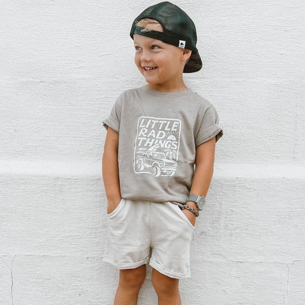 THE BRONCO LITTLE RAD THINGS TEE