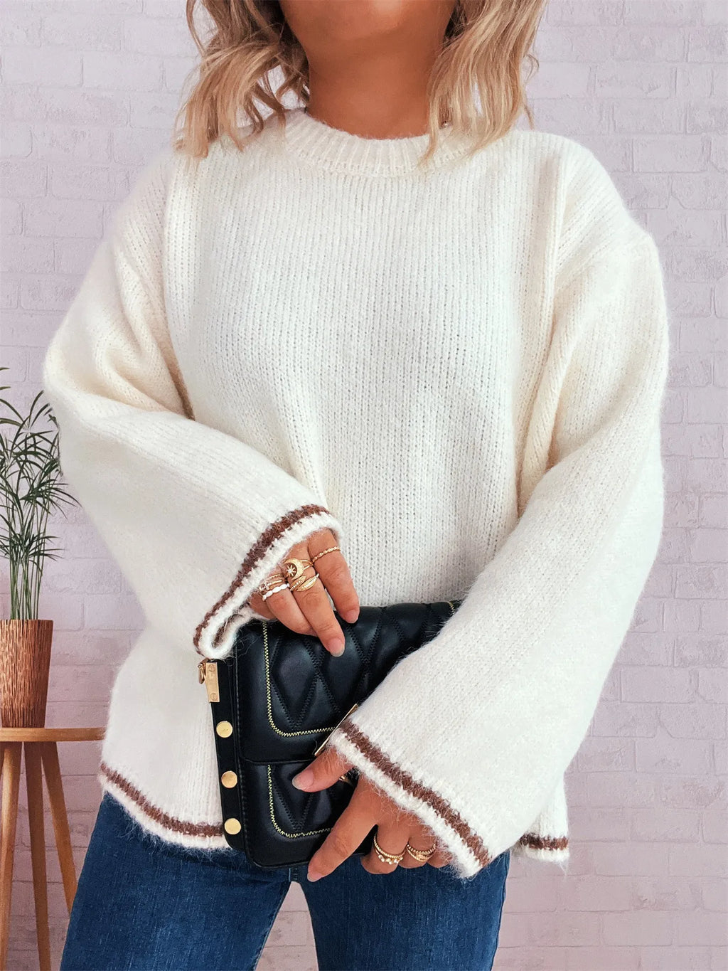 Contrast Trim Round Neck Cozy Sweater