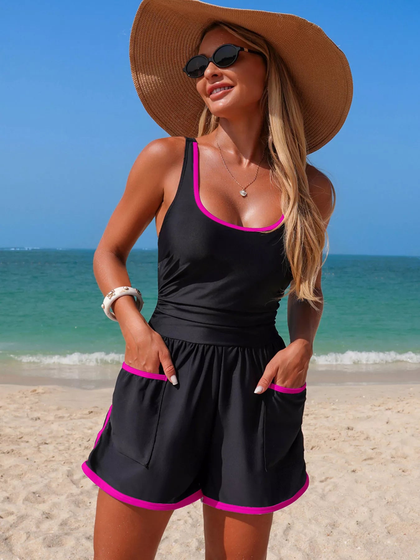Contrast Trim Scoop Neck One Piece Swimsuit