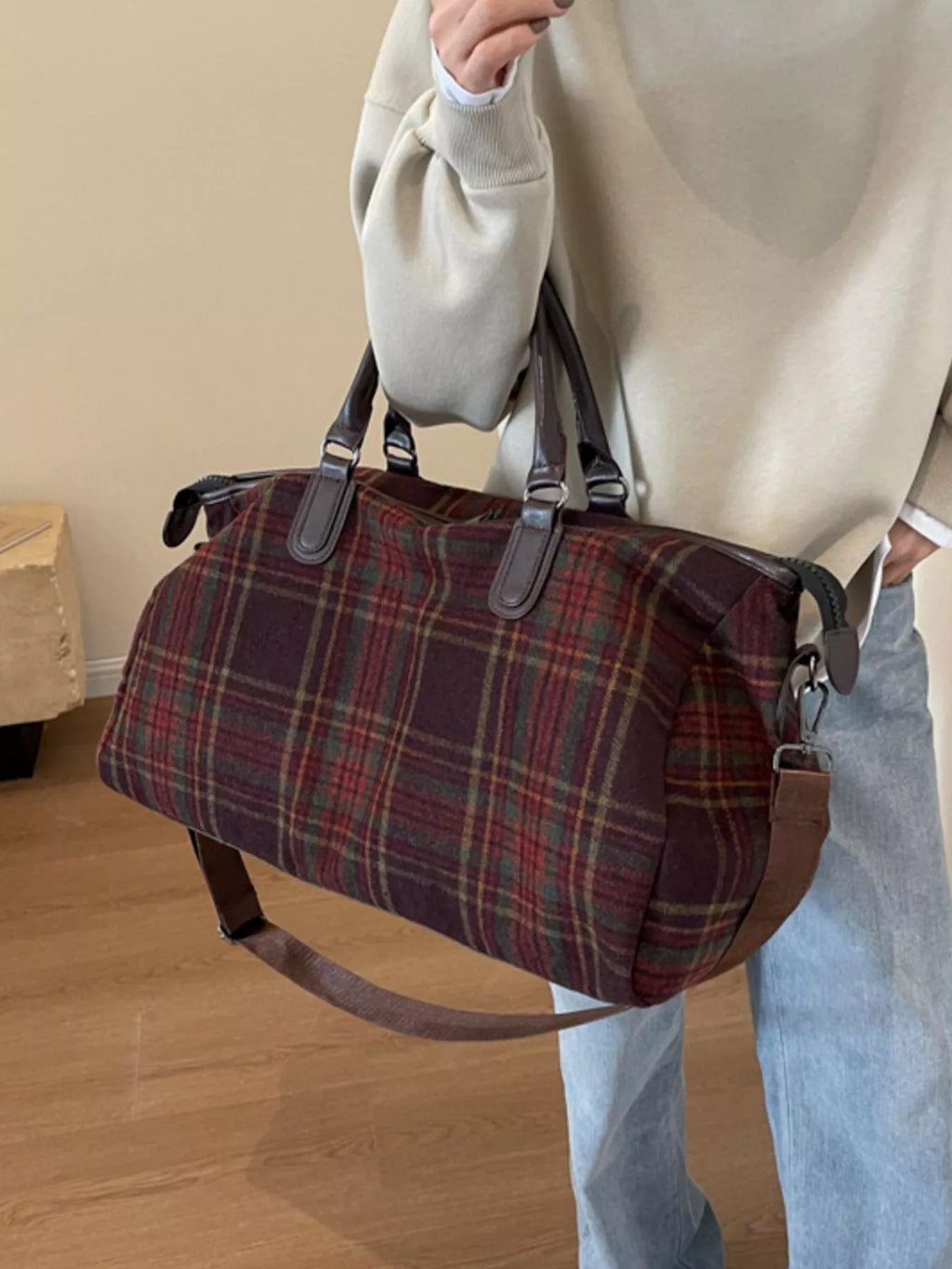 Vintage Plaid Pattern Travel Bag